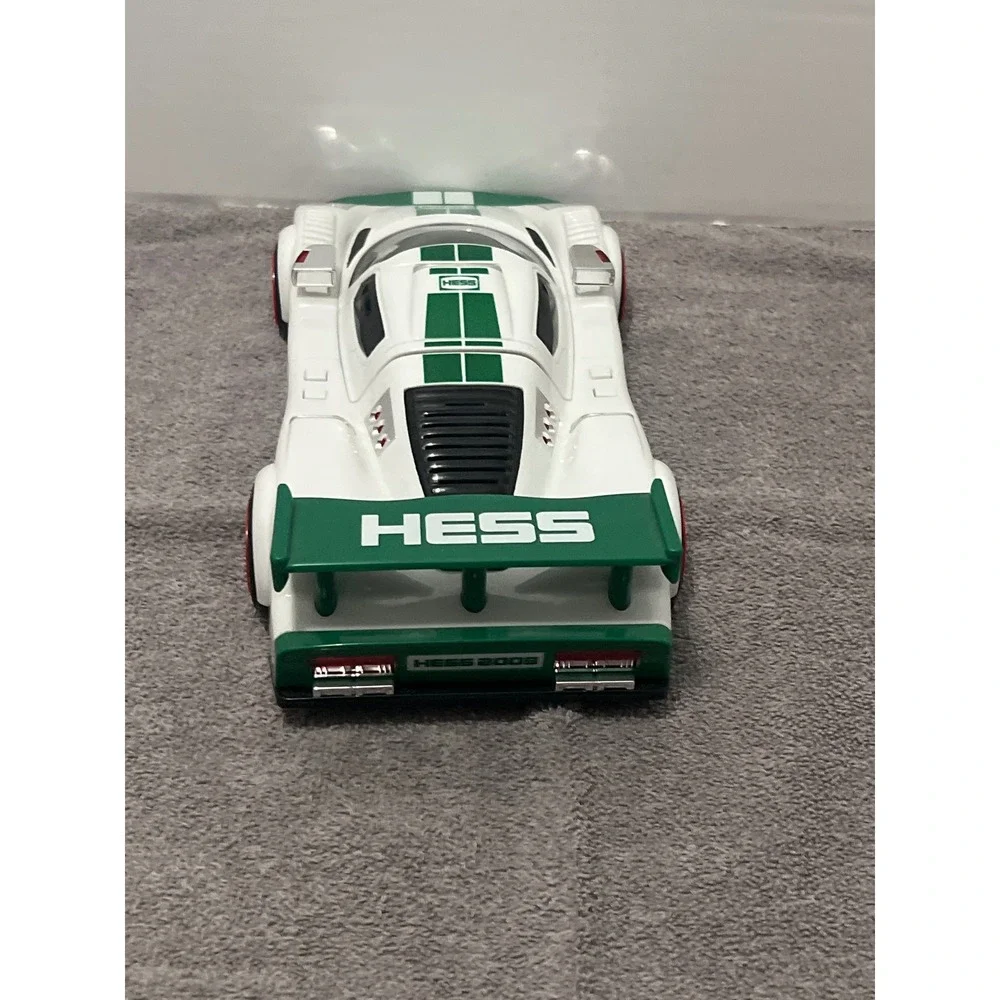 2009 Hess Race‎ Car and Racer Toy with Original Box White Green Collectible